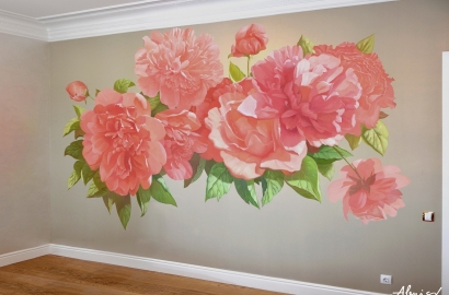 Фото изображений цветов пионов на стенах